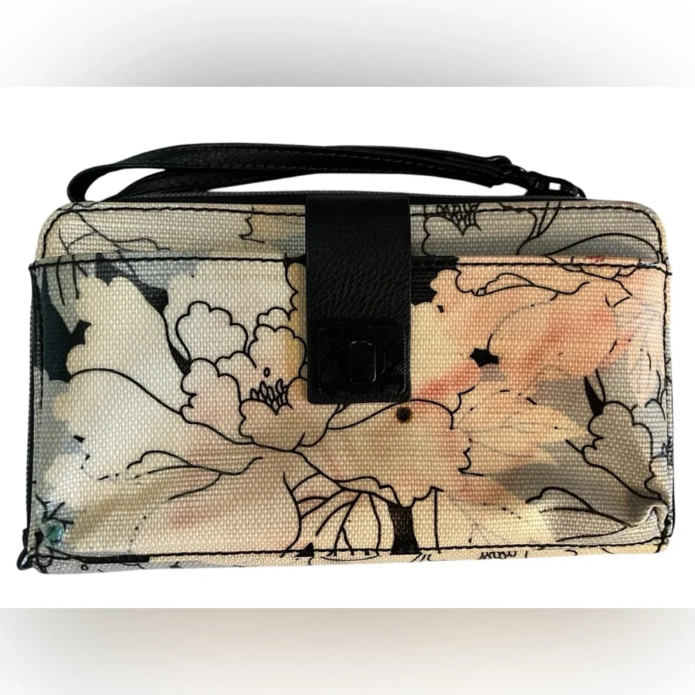 Sakroots Floral Clutch in Black and Cream
